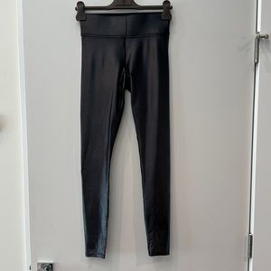 Regular Rise Full-Length Legging in Takara Shine from Carbon38 size small